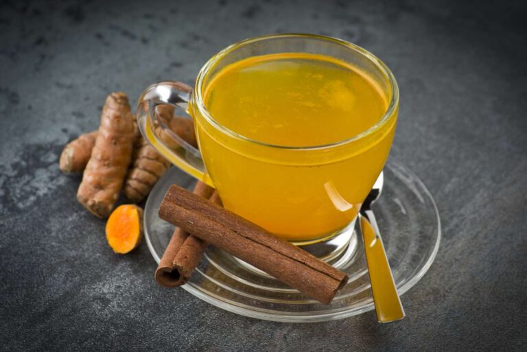 wellhealthorganic.com/health-benefits-of-turmeric-tea